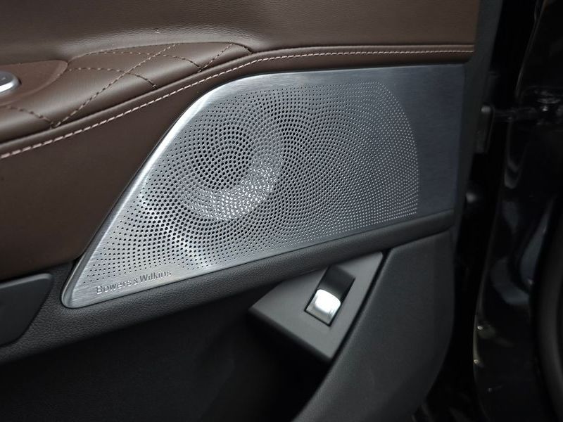 2022 BMW 7 Series 740i M Sport photo 29