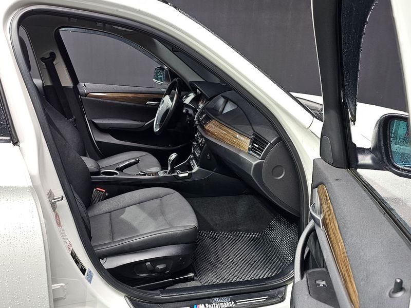 2014 BMW X1 xDrive 20d photo 11