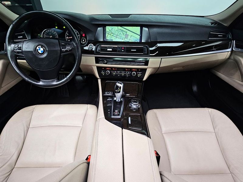 2013 BMW 5 Series 528i photo 7