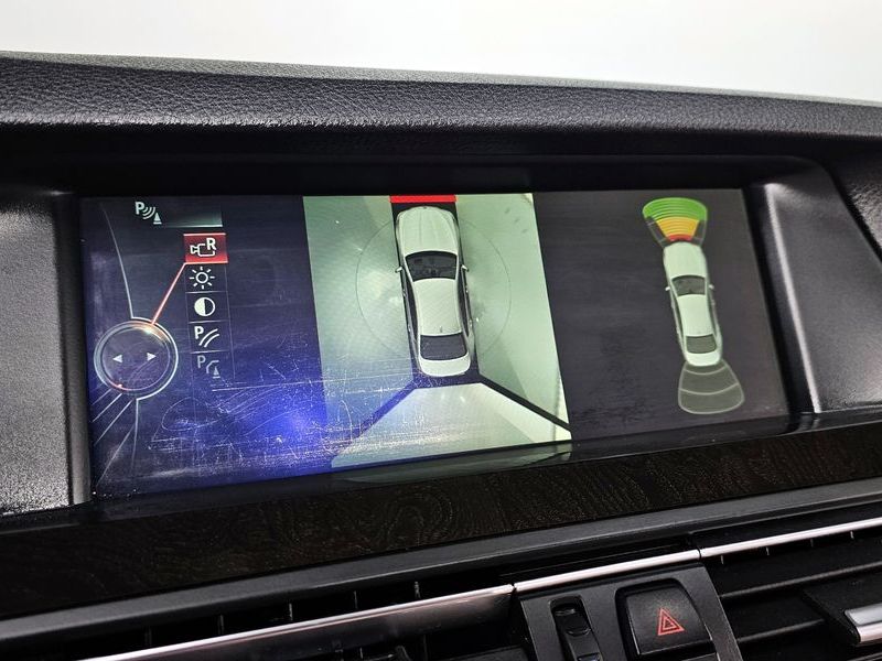 2013 BMW 5 Series 528i photo 15