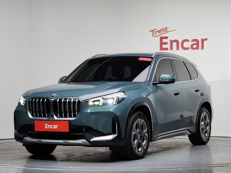 2025 BMW X1 xDrive 20i xLine photo 1