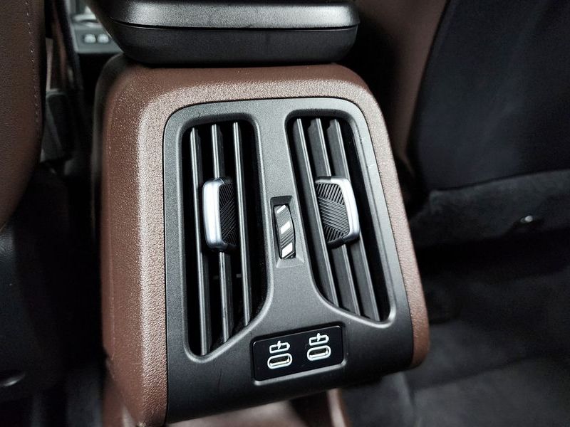 2025 BMW X1 xDrive 20i xLine photo 19