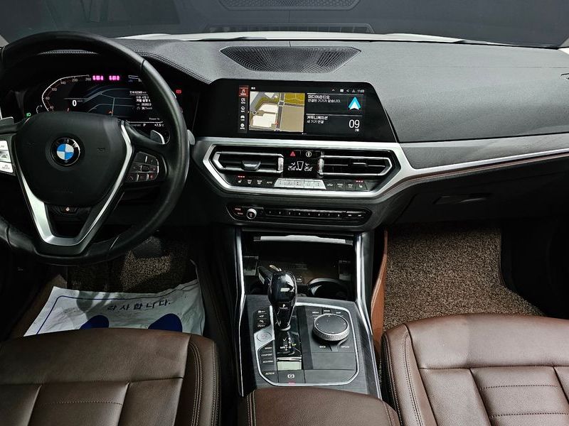 2021 BMW 3 Series 320d Luxury photo 7
