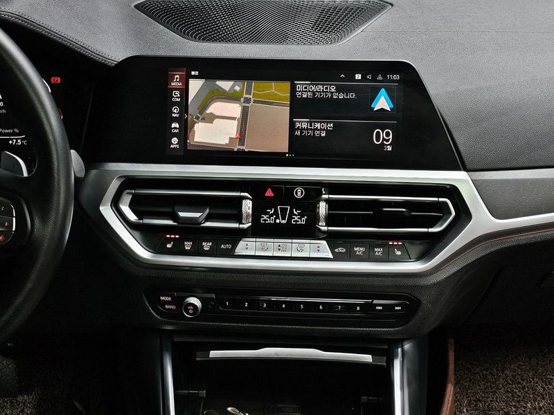 2021 BMW 3 Series 320d Luxury photo 15
