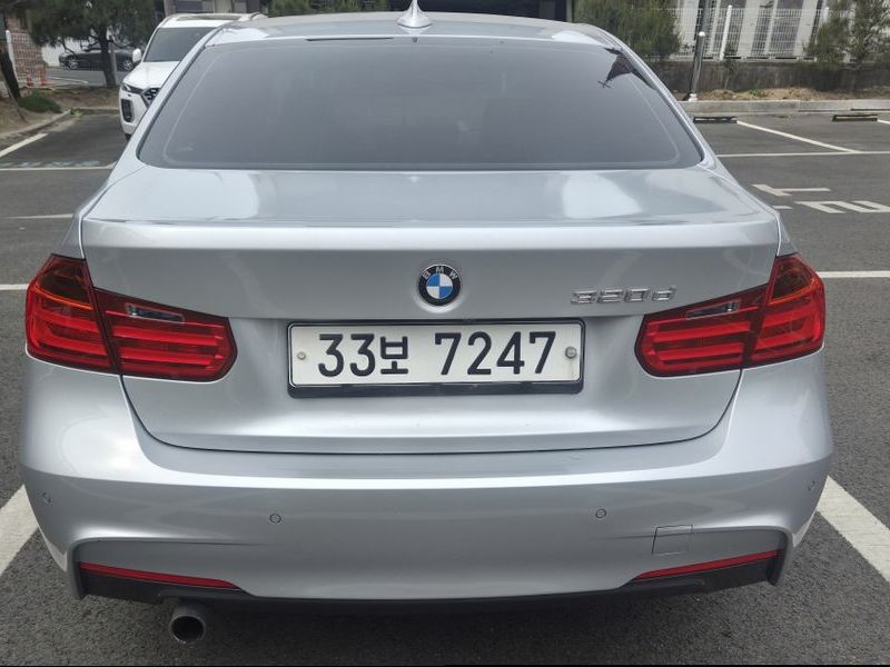 2014 BMW 3 Series 320d photo 12