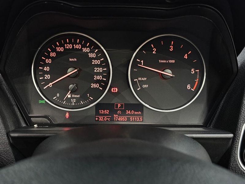 2014 BMW 1 Series 118d Urban Pack1 5Dr photo 8