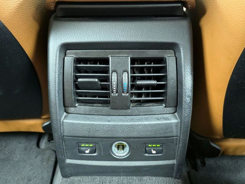 2013 BMW 3 Series 320d Luxury photo 19
