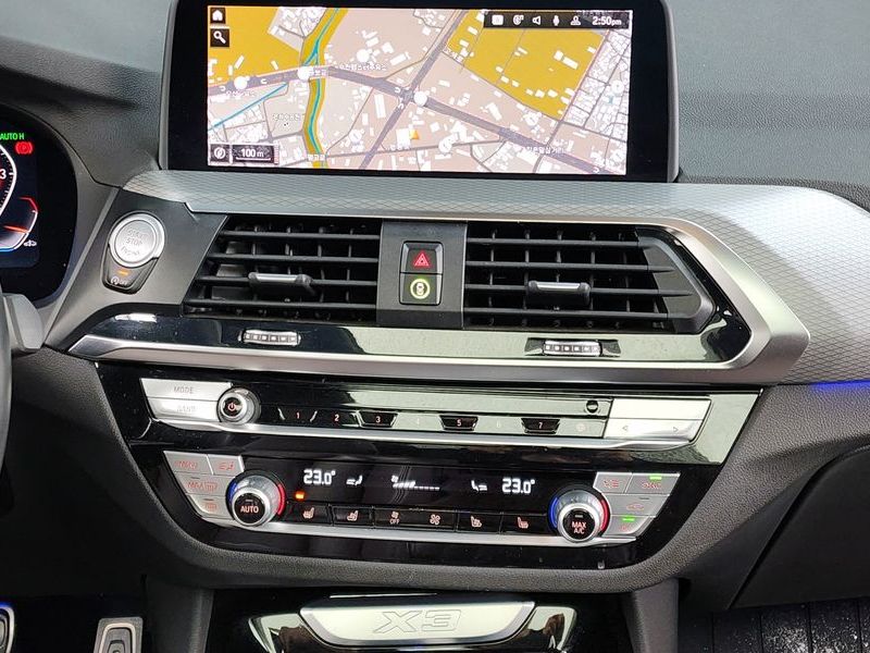 2021 BMW X3 xDrive 20i M sports Online Exclusive Edition photo 14