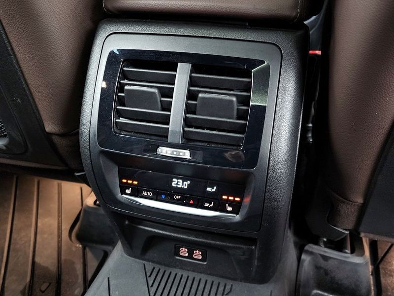 2021 BMW X3 xDrive 20i M sports Online Exclusive Edition photo 19