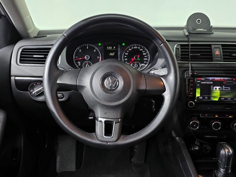2012 Volkswagen Jetta 1.6 TDI Blue Motion 6th photo 14
