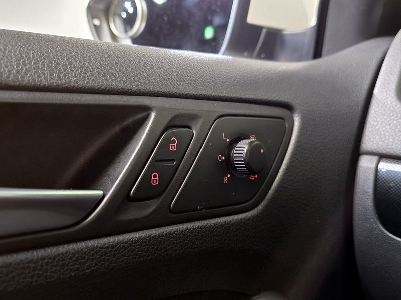 2012 Volkswagen Jetta 1.6 TDI Blue Motion 6th photo 19