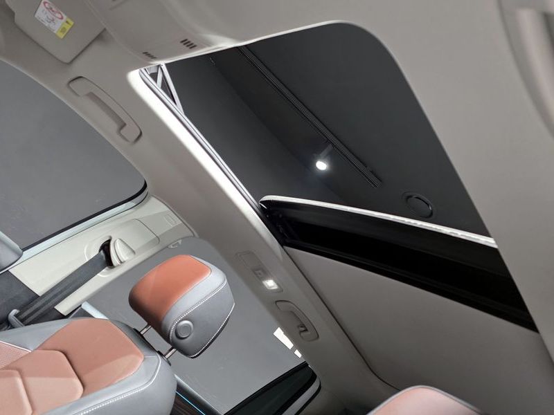 2023 Volkswagen Tiguan 2.0 TDI Prestige photo 18