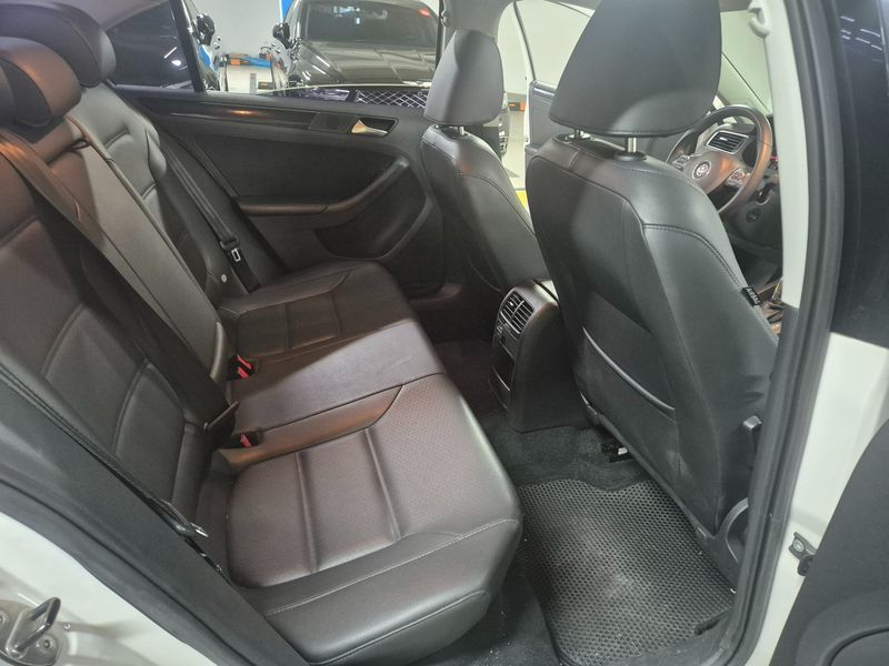 2013 Volkswagen Jetta 2.0 TDI 6th photo 11