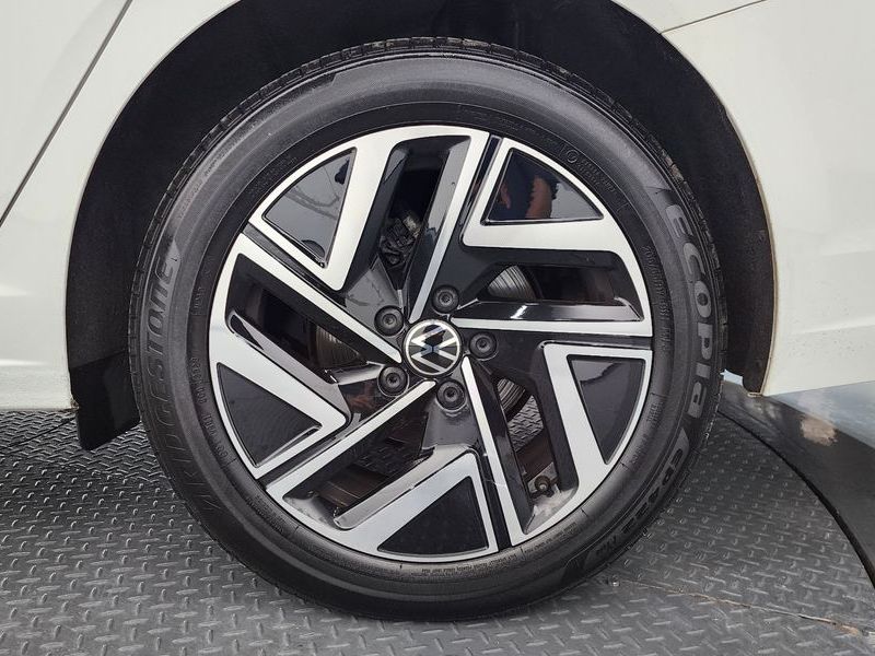 2024 Volkswagen Jetta 1.5 TSI Prestige photo 21