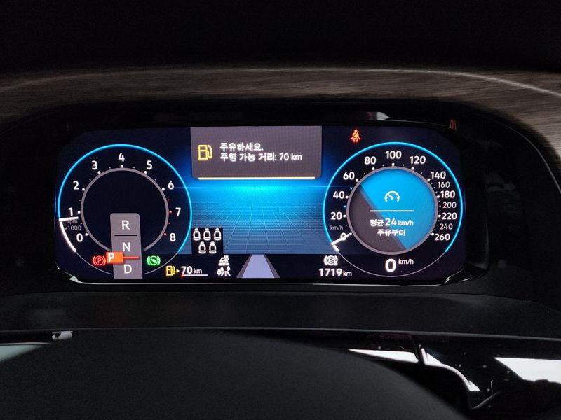 2025 Volkswagen 아틀라스 2.0 TSI R-LINE 7-Seater photo 8