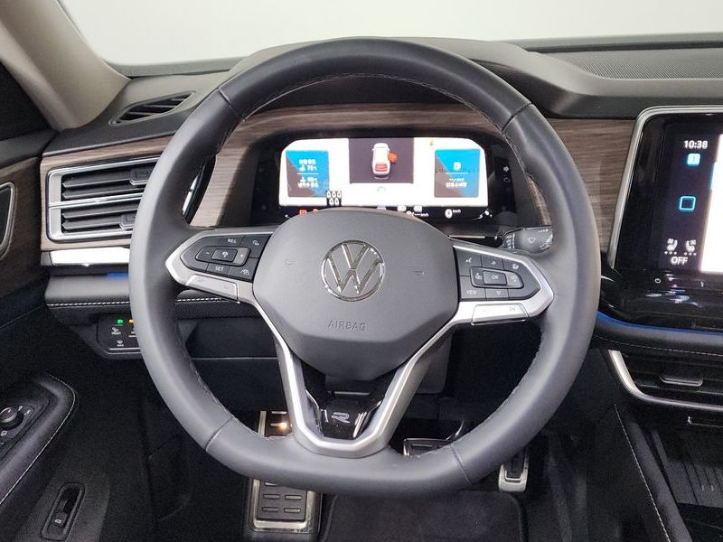 2025 Volkswagen 아틀라스 2.0 TSI R-LINE 7-Seater photo 15