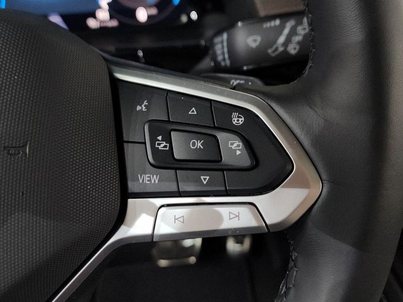 2025 Volkswagen 아틀라스 2.0 TSI R-LINE 7-Seater photo 18