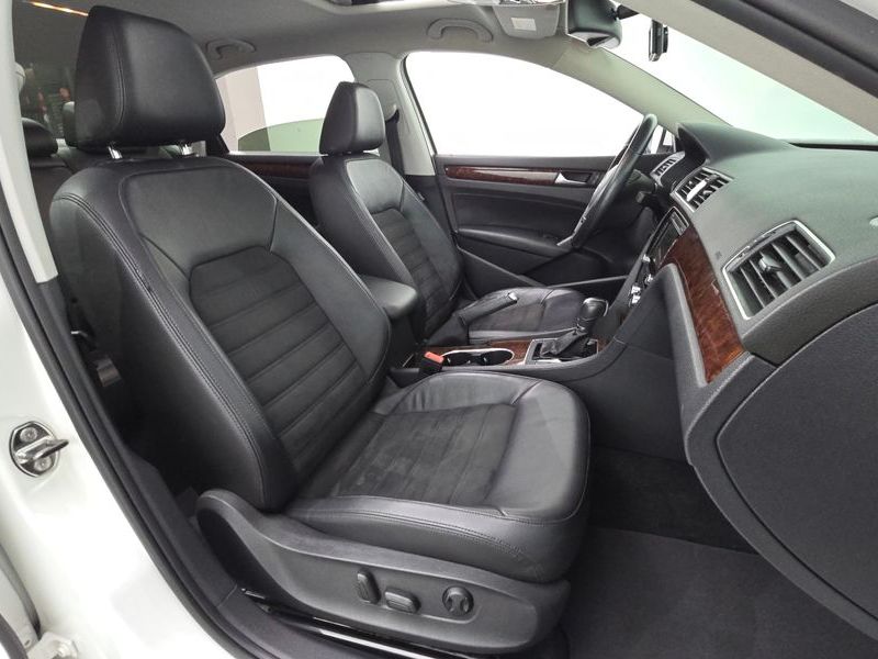 2013 Volkswagen Passat 2.5 B7 photo 11
