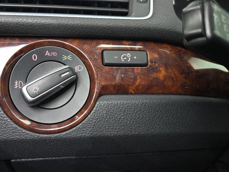 2013 Volkswagen Passat 2.5 B7 photo 17
