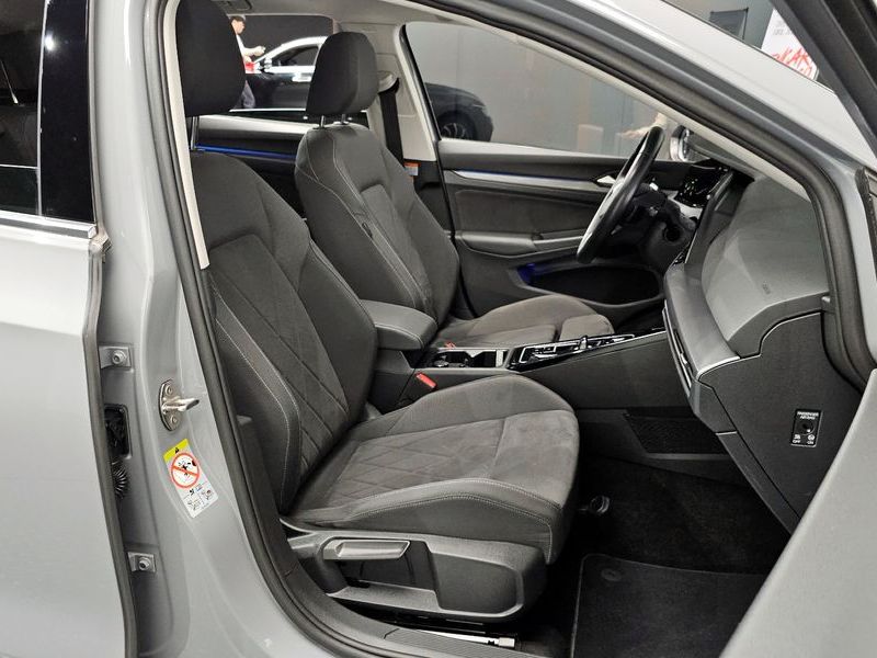 2024 Volkswagen Golf 2.0 TDI Prestige photo 12
