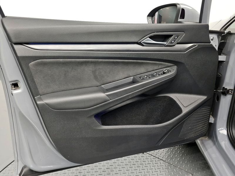 2024 Volkswagen Golf 2.0 TDI Prestige photo 24