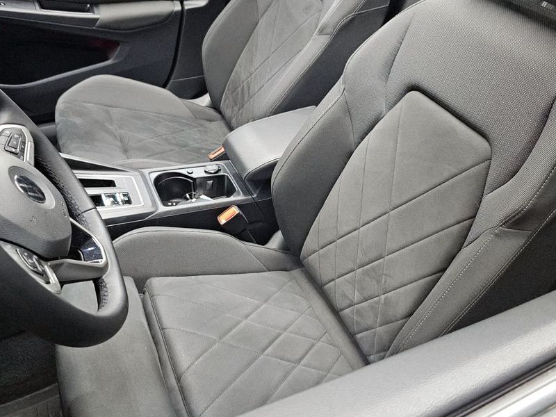 2022 Volkswagen Golf 2.0 TDI Prestige photo 29
