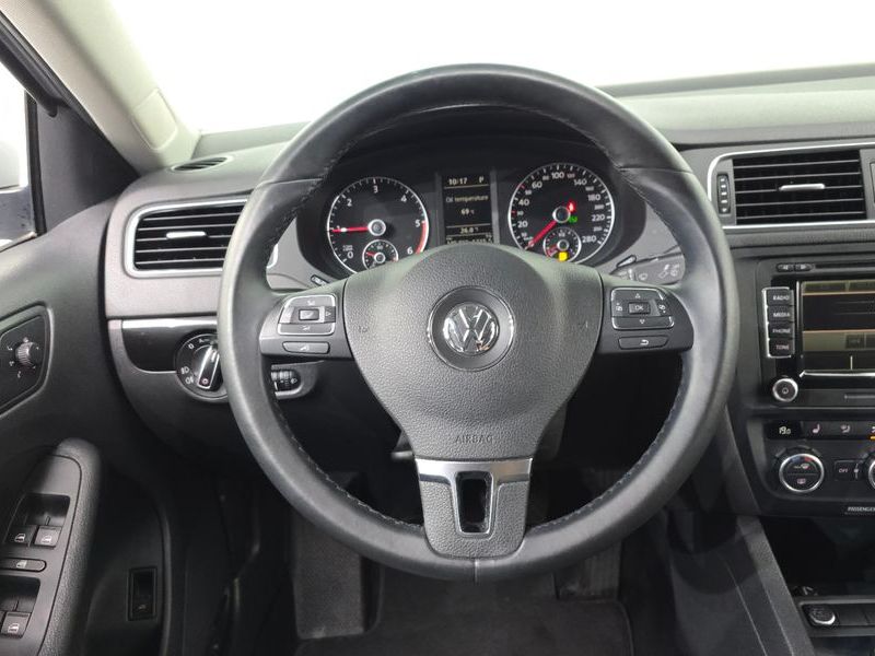 2013 Volkswagen Jetta 2.0 TDI 6th photo 12