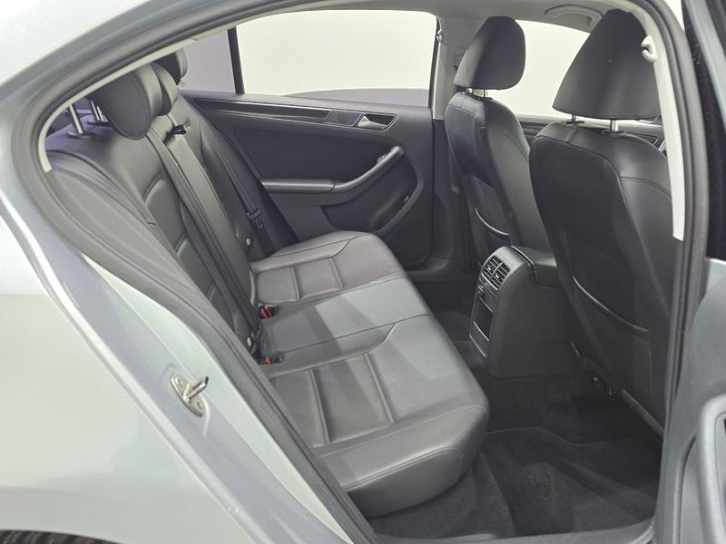 2013 Volkswagen Jetta 2.0 TDI 6th photo 18