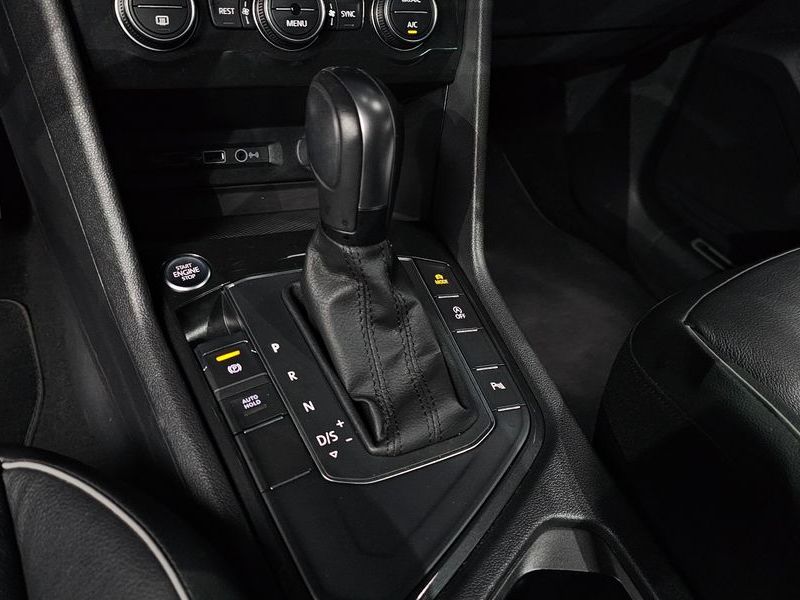 2020 Volkswagen Tiguan 2.0 TDI Premium photo 9
