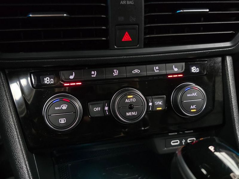 2023 Volkswagen Jetta 1.5 TSI Prestige photo 17