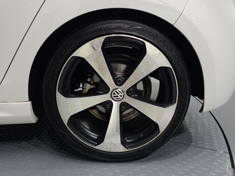 2013 Volkswagen Golf 1.6 TDI Blue Motion StyleEdition photo 21