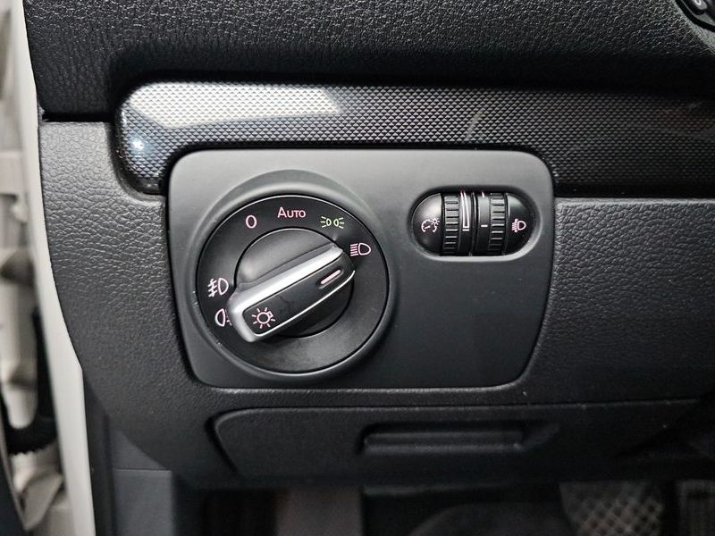 2013 Volkswagen Golf 1.6 TDI Blue Motion StyleEdition photo 29