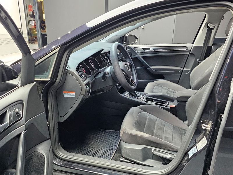 2016 Volkswagen Golf 2.0 TDI photo 10