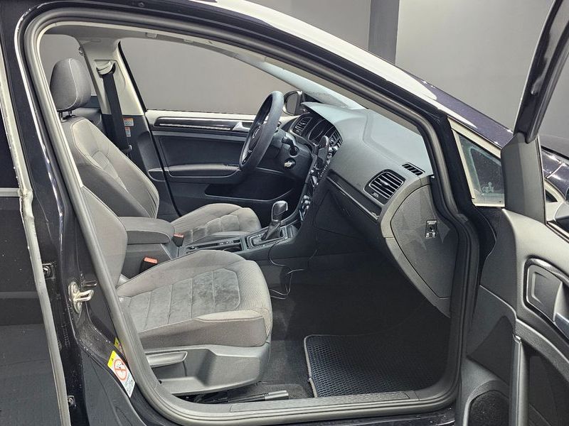 2016 Volkswagen Golf 2.0 TDI photo 11