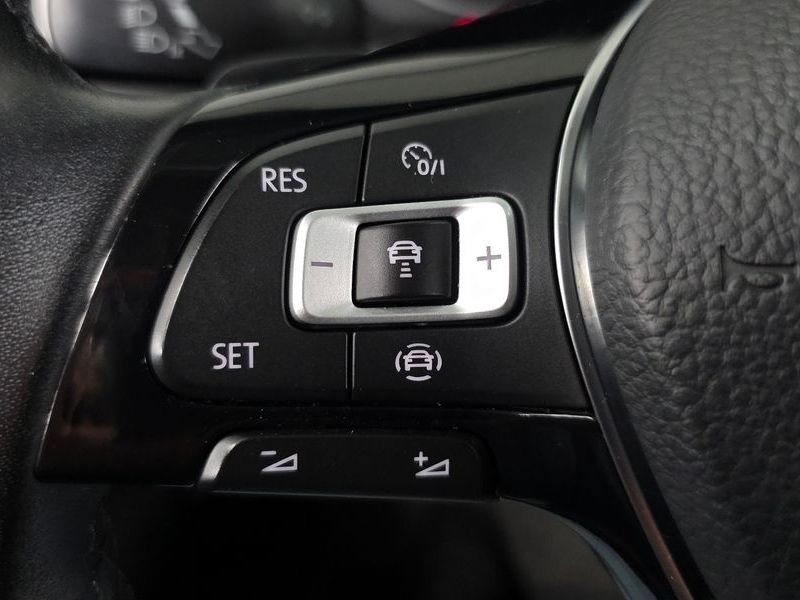 2020 Volkswagen Tiguan 2.0 TDI Premium photo 16