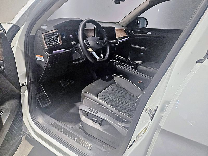 2025 Volkswagen 아틀라스 2.0 TSI R-LINE 7-Seater photo 10