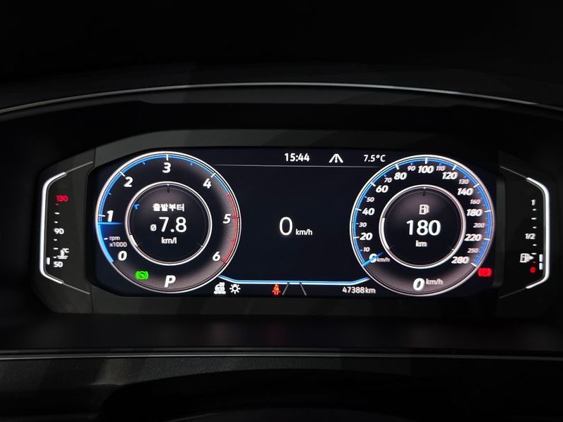 2023 Volkswagen Tiguan 2.0 TDI Premium photo 8