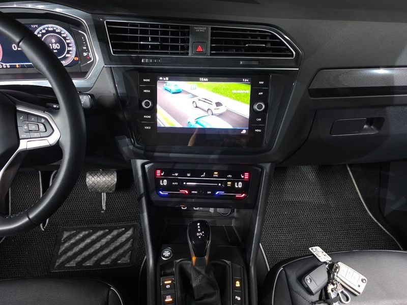 2023 Volkswagen Tiguan 2.0 TDI Premium photo 15