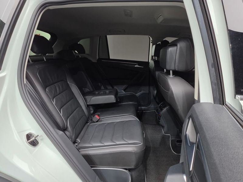 2023 Volkswagen Tiguan 2.0 TDI Premium photo 19