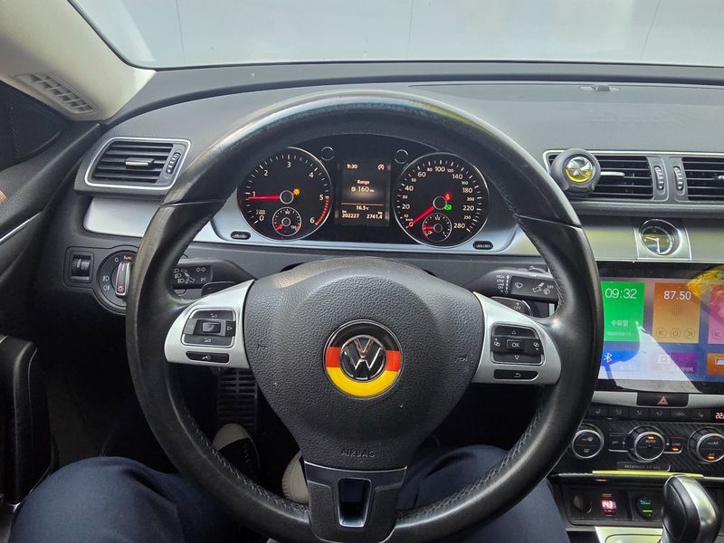 2015 Volkswagen New CC 2.0 TDI BlueMotion photo 13