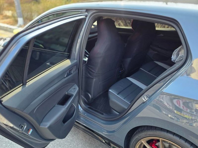 2024 Volkswagen Golf 2.0 GTI photo 13