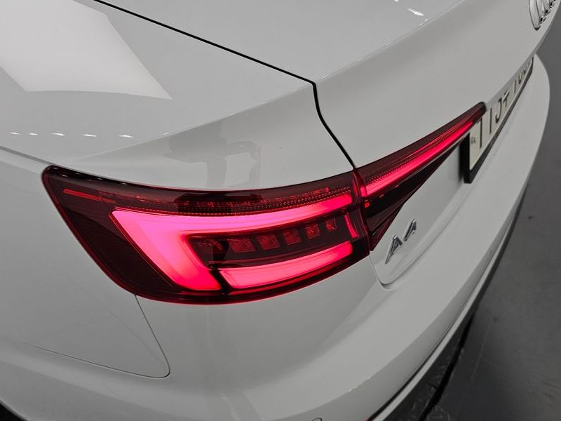 2019 Audi A4 40 TFSI photo 23