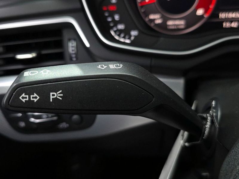 2019 Audi A4 40 TFSI photo 28