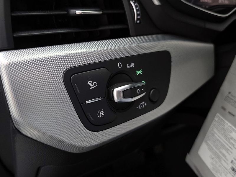 2019 Audi A4 40 TFSI photo 29