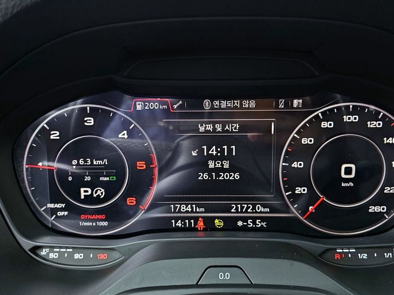 2023 Audi Q2 35 TDI Premium photo 8