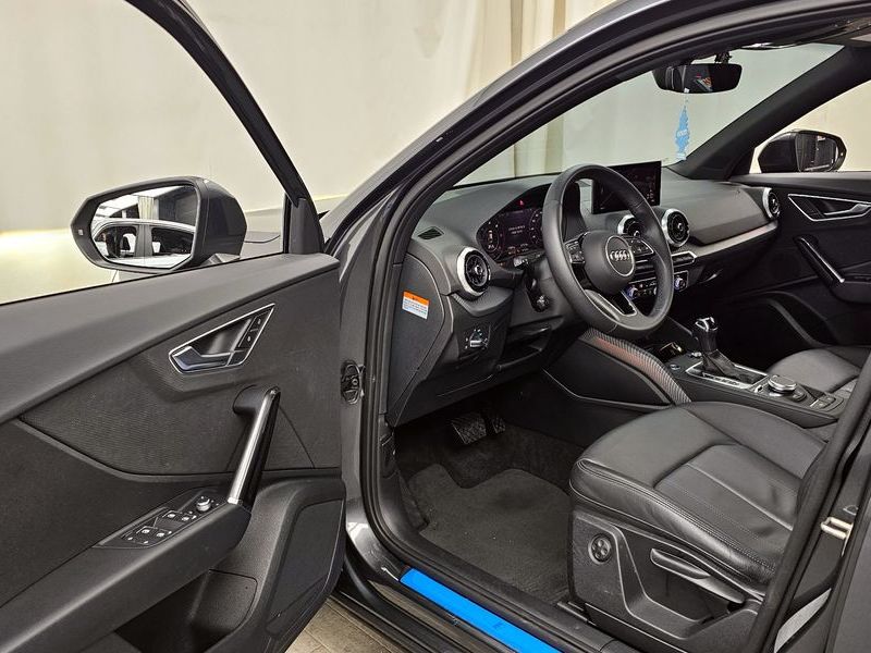 2023 Audi Q2 35 TDI Premium photo 10