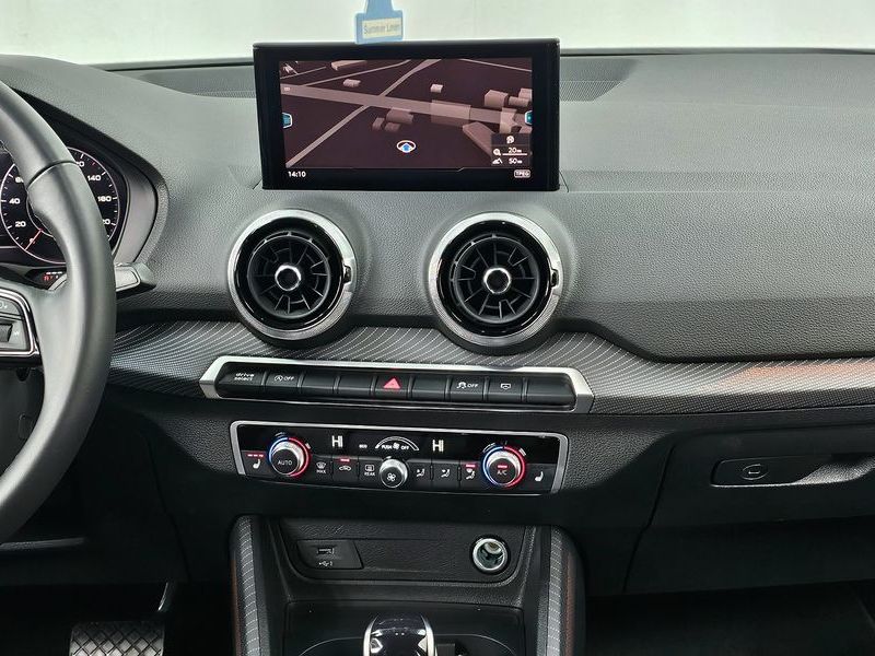 2023 Audi Q2 35 TDI Premium photo 14