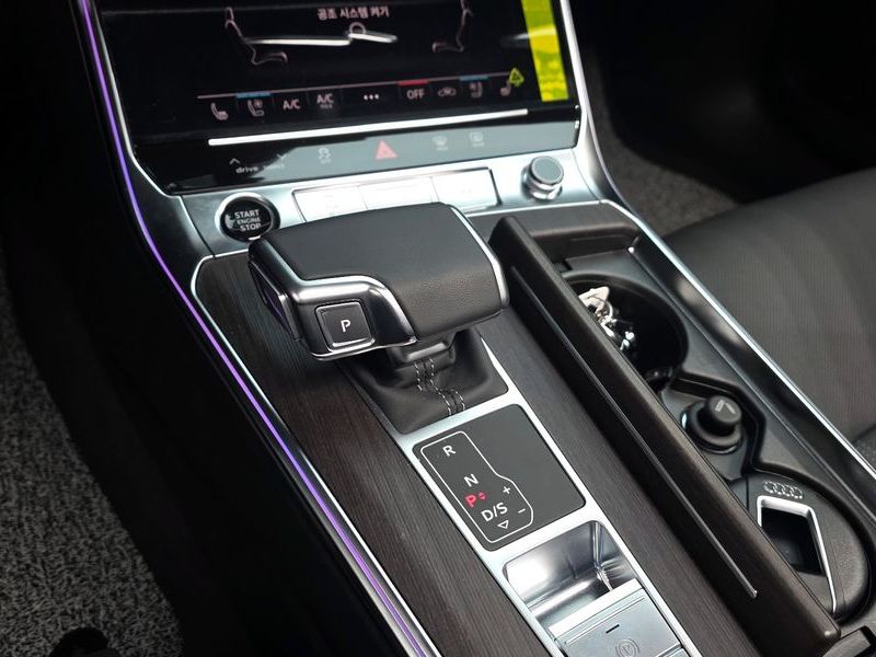 2025 Audi A6 40 TDI Premium photo 9