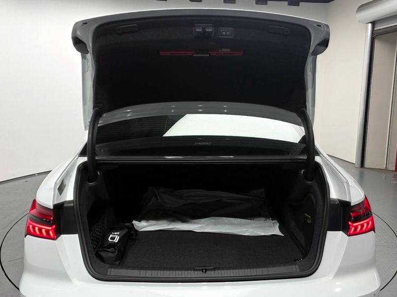 2025 Audi A6 40 TDI Premium photo 20