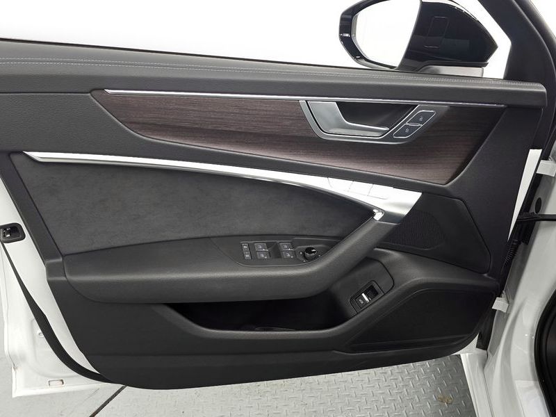 2025 Audi A6 40 TDI Premium photo 24